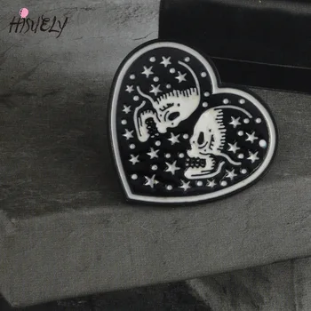 Kreatívne black láska lebky brošňa batoh klope smalt pin dámy odznak taška dekoračné šperky